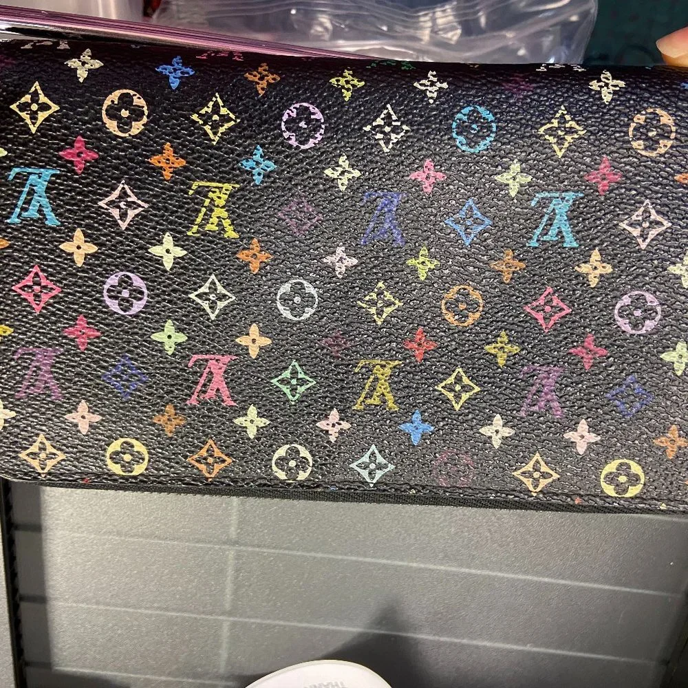 LV @QUETEE WALLET